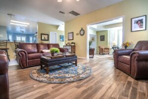 Living room hardwood flooring | All American Flooring